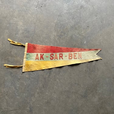 Vintage Knights of Ak-Sar-Ben Omaha, NE Felt Pennant 