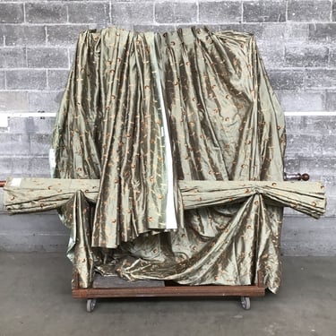 Green Curtain Set (Seattle)