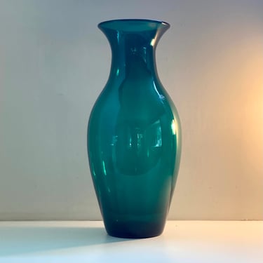 Huge Blenko emerald green handblown glass vase by Don Shephard 