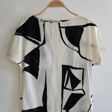 Pre-loved / Black Crane Short Sleeve Top / Size Small