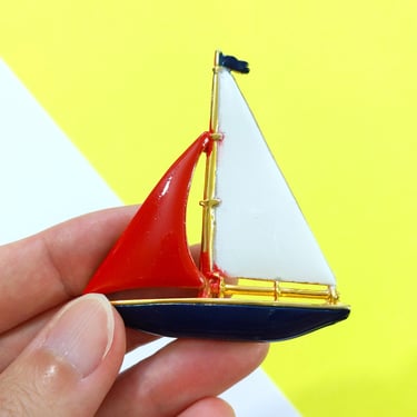 Nautical Vintage 60s 70s 80s Red White Blue Sailboat Brooch 