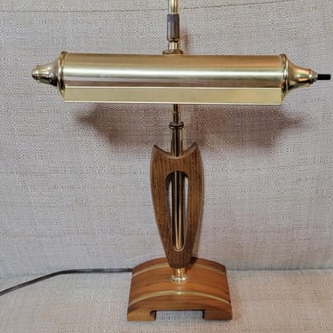 Mid-Century Modern Sculptural Desk Lamp Manner of Modeline 