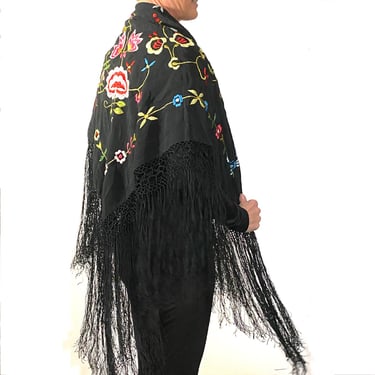 Vintage Spanish Black Silk Floral Embroidered Fringed Traditional Flamenco Dancer Shawl Scarf Wrap Small (Mantoncillo Pico) 