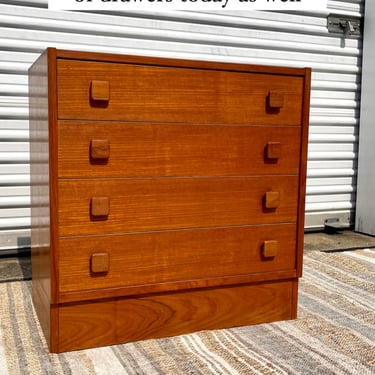 Domino Mobler Petite Chest of Drawers