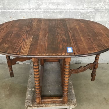 Oval Dining Table (Seattle)