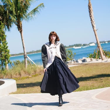 80s Black Cotton Billowy Voluminous Skirt Vintage High Waisted Fitted Waist Circle Dramatic Long Skirt 