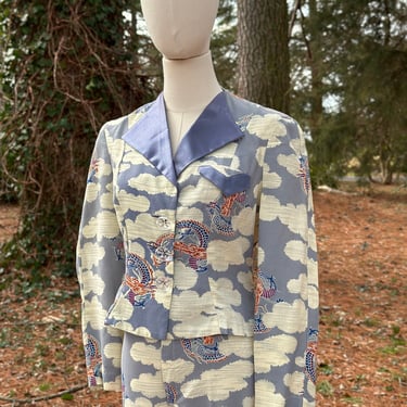 Rare Unworn 1970s Foxy Lady Dragon & Clouds Rayon Suit with 1940s Glamour – Blue Satin Lapel  Lucite Buttons 36 Bust 26 Waist 