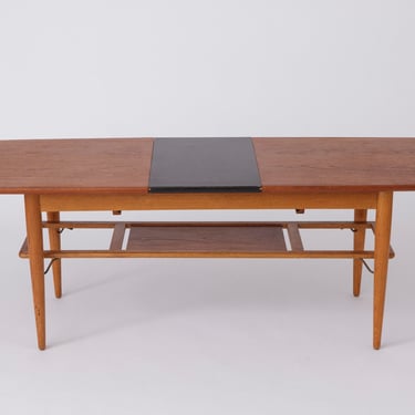 Danish Extendable Teak Coffee Table - 1960s Vintage Design 