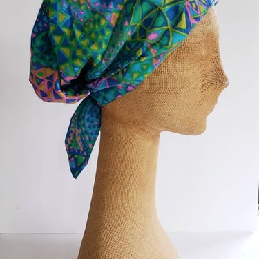 60s Colorful Hat Shaped like Kerchief / 1960s Midcentury Summer Beach Headpiece Blue Chartreuse Psychedelic Print Joseph Magnin / Creusa 