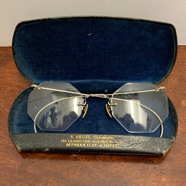 1920a Art Deco Octagonal Glasses with Case 
