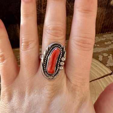 SOUTHWEST CHARMER Vintage Sterling Silver & Red Coral Ring | Native American Navajo  Southwestern Style Jewelry | Size 7 1/4 