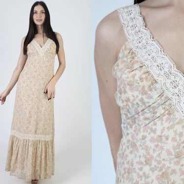 Romantic Renaissance Calico Floral Maxi Dress, Vintage 70s Tiny Flower Print Boho Wedding Gown, Lightweight Summer Sundress 