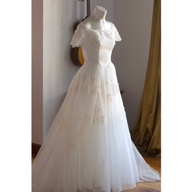 Vintage Wedding Dress - Classic - 1950s, 1960s - Ivory, Beaded - Princess Dress, Long, Full Train 