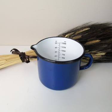 Vintage Emailul Enamelware Blue and White 50 oz Measuring Cup- Romania 