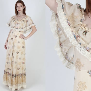Off The Shoulder Garden Floral Dress / Long Ivory Calico Flower Print / 70s Boho Renaissance Festival / Prairie Lace Ruffle Maxi Dress 