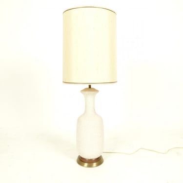 Textured White Ceramic Lamp