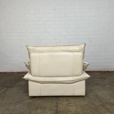 Nicoletti Salotti white leather lounge chair 