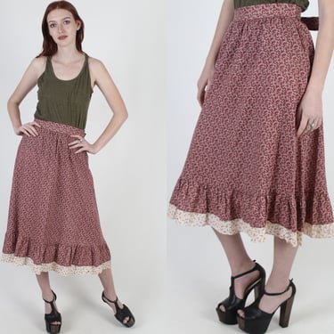 Burgundy Calico Floral Skirt / High Waist Tie Country Skirt / Bohemian Peasant Farm Midi / Womens Vintage 70s Tiny Flower Tiered Mini Skirt 