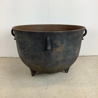 Vintage Cast Iron Pot or Cauldron 