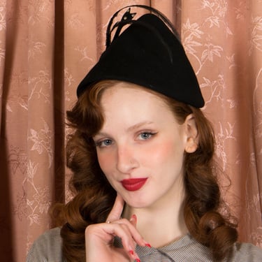 1950s Hat - Darling Vintage 50s Pixie Peak Hat of Black Felt with Curled & Trimmed Feathers and Rhinestone Accent 