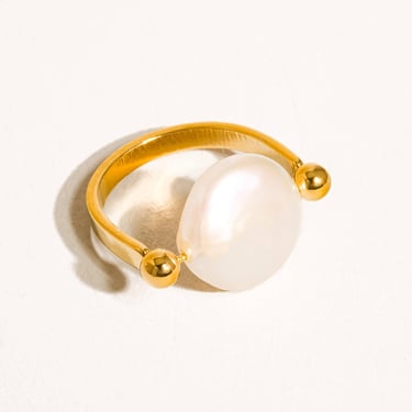 Déodat 18K Gold Non-Tarnish Baroque Pearl Ring