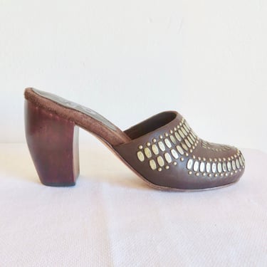 Calleen Cordero Size 8 Brown Leather and Brass Studded High Heeled Clogs Mules Sustainable Rustic 
