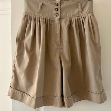 1980s vintage pleated khaki cuffed high waist shorts 