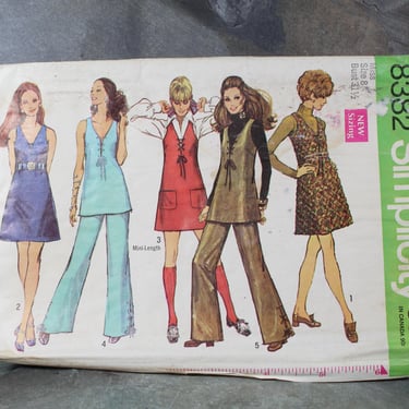 1969 Simplicity #8382 Sleeveless Top Outfits Pattern | Complete, Cut Patterns in Original Envelope | Bixley Shop 