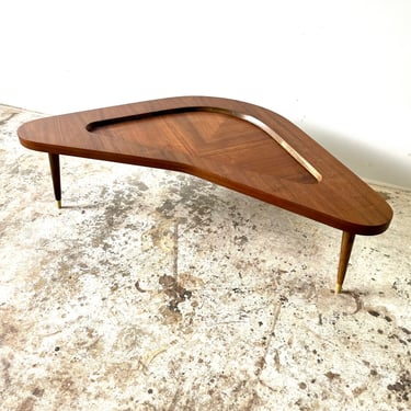 Vintage 1950s Mid Century Modern Boomerang Coffee Table by Gordon Fine Furniture 