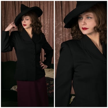 1940s Jacket - Sophisticated and Classic Black Gabardine 40s Suit Jacket with Elegant Collar 