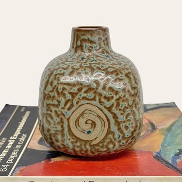 Vintage Bud Vase Retro 1960s Mid Century Modern + Small + Ceramic + Stoneware + Japanese + Brown and Green + Spiral Design + MCM Home Decor 