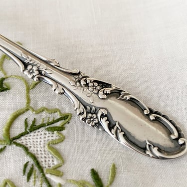 Antique sterling silver spoon by Frank Whiting, Orleans teaspoon 1892 a pretty floral pattern, Vintage collectible American silverware 