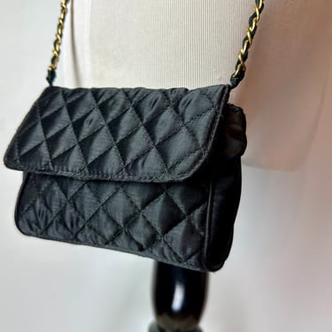 90’s Y2K black quilted crossbody purse~ threaded braided chain extra long strap~ petite soft boxy purse 