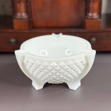 LE Smith Diamond Point White Milk Glass Coin Dish Round Small Decorative Trinket Jewelry Ashtray Home Decor Catchall 