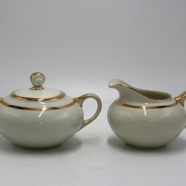 vintage Hutschenreuther creamer and sugar bowlmade in Germany 