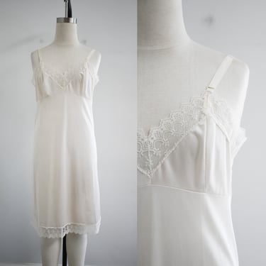 1980s Komar Cream Slip 