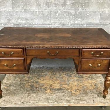 Handsome Office Desk (Seattle)
