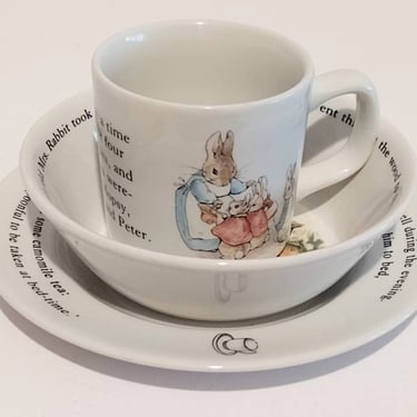 Vintage 1993 Wedgwood Peter Rabbit Frederick Warner Nursery Cup Set 