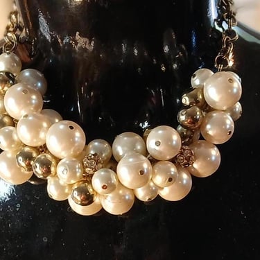 Vintage 60s 70s Pearl Cluster Adjustable Choker / Faux Pearls/Goldtone beads/Subtle Ball Rhinestone Beads 