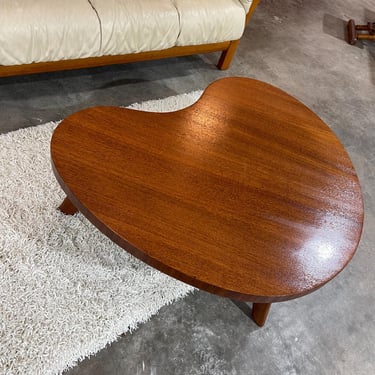 Vintage 1950s Mid Century Modern Kidney Shaped Coffee Table 