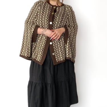 1970s Brown & Ivory Knit Cape, Open Size