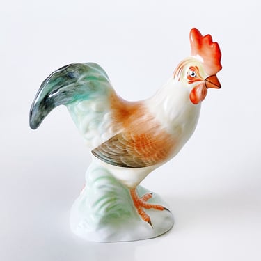 5.5" Herend porcelain rooster figurine hand painted in natural colors from barnyard collection. Cocky fowl fun kitchen or bar cart decor. 