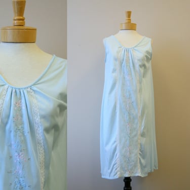 1960s Archdale Maid Blue Night Gown 