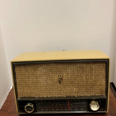 1950s Working Zenith Bakelite Radio 