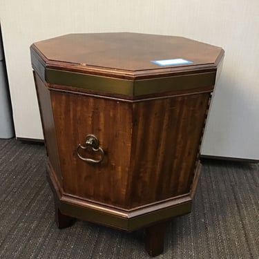 Octagonal Side Table (Seattle)