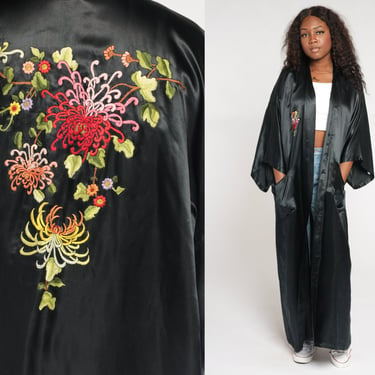 Long Black Kimono 90s Silk Floral Embroidered Robe Open Front Maxi Jacket Japanese Full Length Asian House Coat Vintage 1990s Extra Large xl 