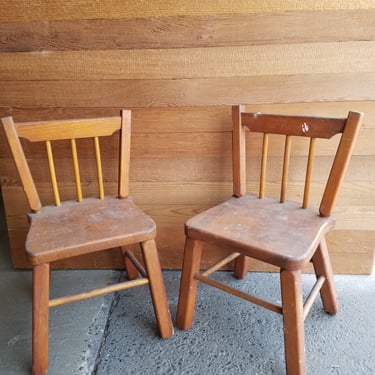 Vintage Wooden Children's Chair 14W x 22.5W x 12D