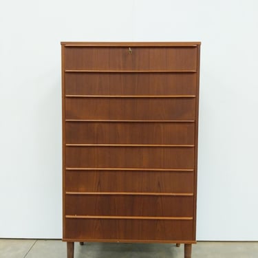 Vintage Danish Mid Century Modern Teak Dresser 