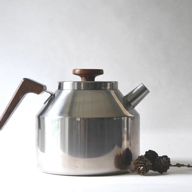Heikki Orvola for ARABIA Finland Vintage Finella kettle