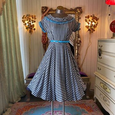 vintage 1950s fit and flare dress black and white gingham taffeta s/m full lucy 